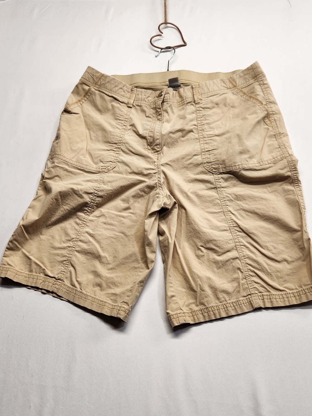 ⭐️Chico's Khaki Tan Cargo Utility Shorts 2.5 US 14 Casual Safari Gorpcore